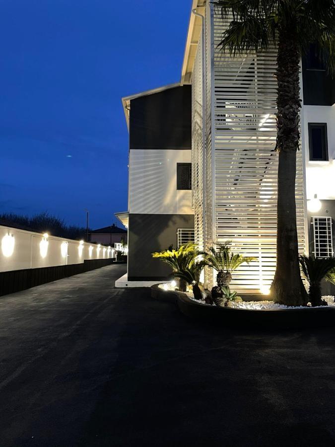 Hotel Cristian Giugliano In Campania Exterior foto