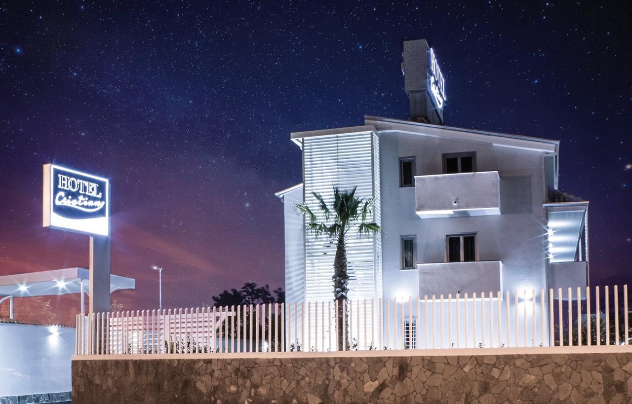 Hotel Cristian Giugliano In Campania Exterior foto